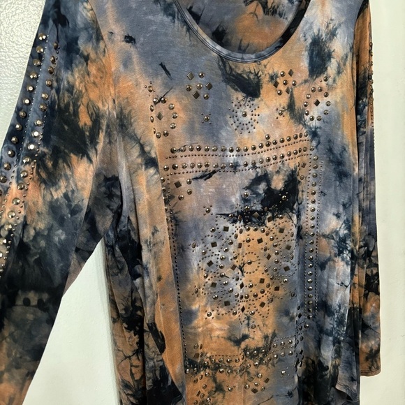 Vocal Navy/Taupe Tie Dyed Heavy Embellished Long Sleeve Tunic Top Size 2XL - Picture 4 of 8